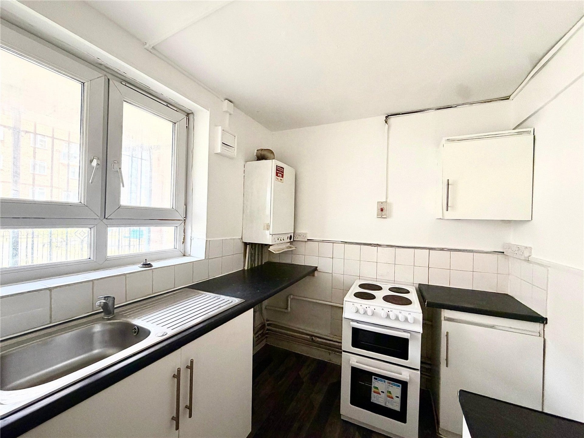 Flat Trelawney Estate in Greater London