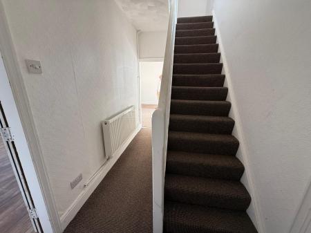 Flat Priory Road in Peterborough