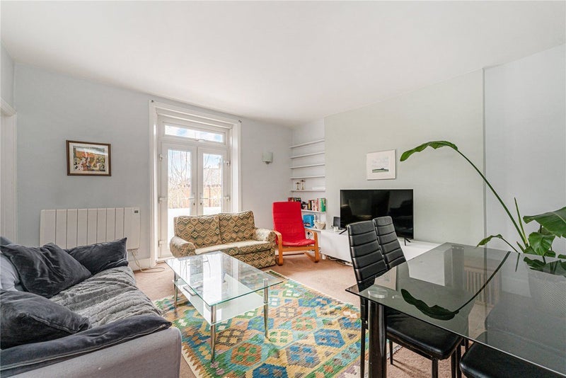 Room St Quintin Avenue in Greater London
