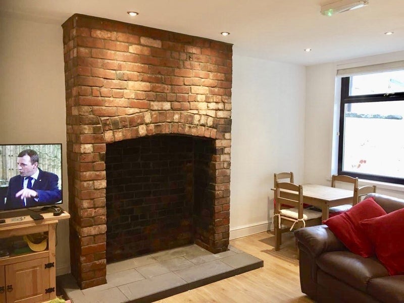 Room Chorley New Road in Horwich