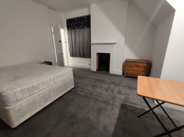Flat Wade's Place in Greater London