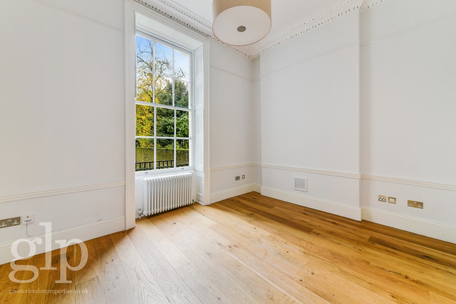 Flat Bedford Place in Greater London
