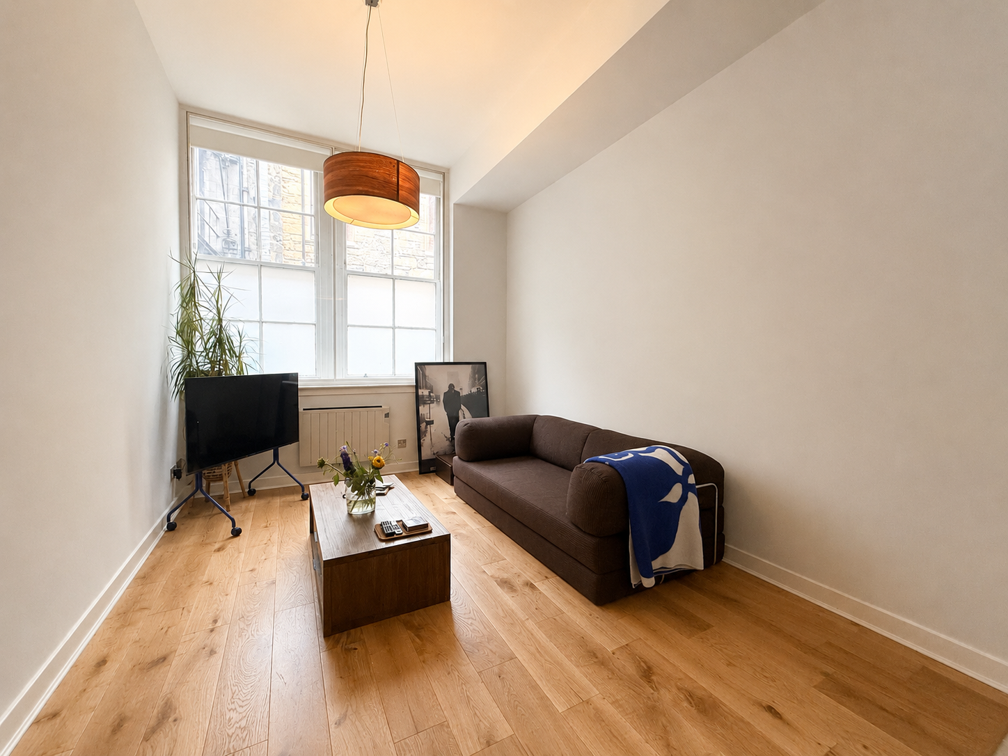 Flat Ingram Street in Glasgow