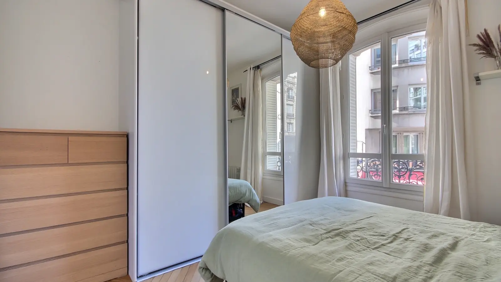 Flat Rue de Vaugirard in Paris