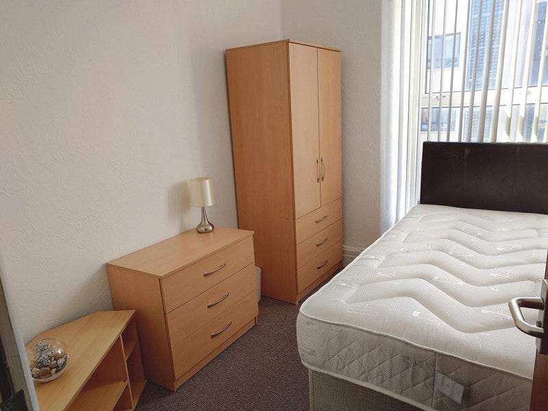 Room Station Road in Llanelli