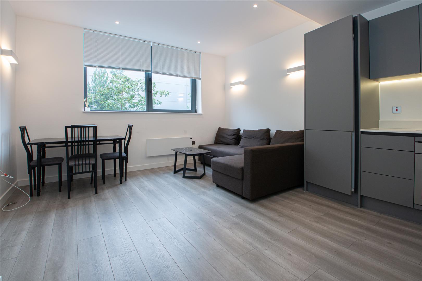 Flat Foxhunter Drive in Milton Keynes