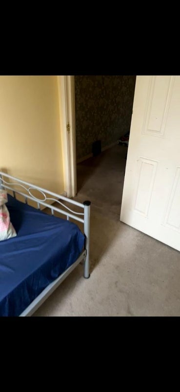 Room Oakfield Road in Bristol