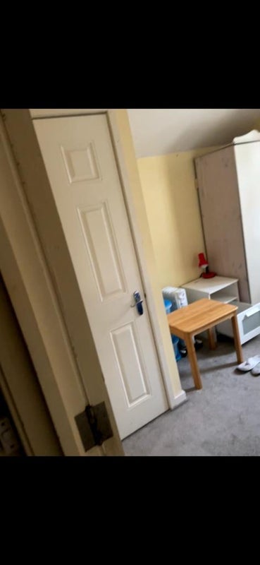 Room Oakfield Road in Bristol