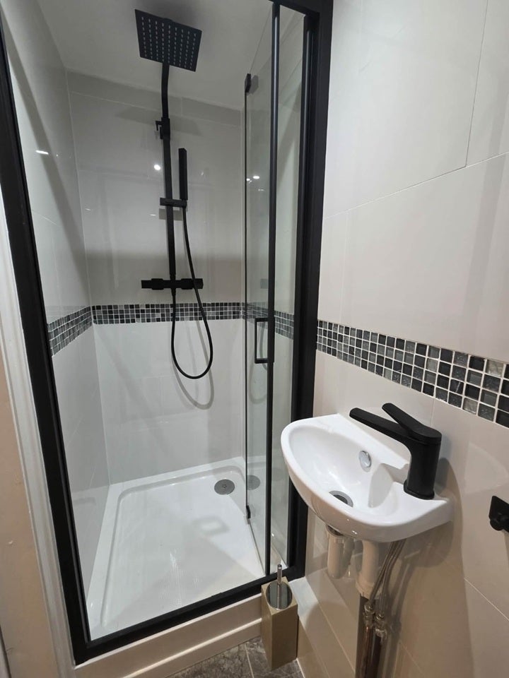 House Huntingdon Close in Greater London