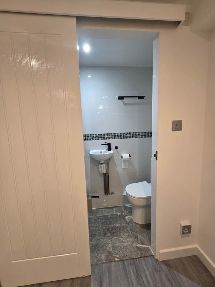 House Huntingdon Close in Greater London