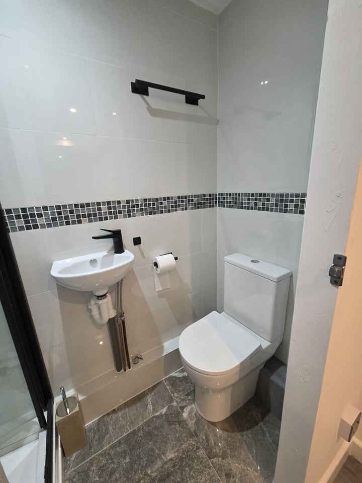 House Huntingdon Close in Greater London