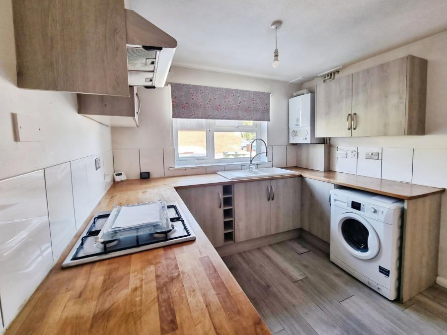 House Ellis Close in Arun