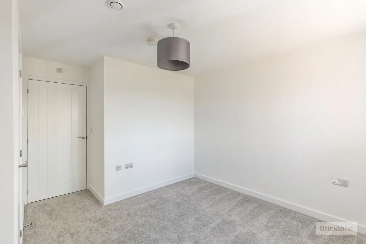 House Walton Way in Wellingborough