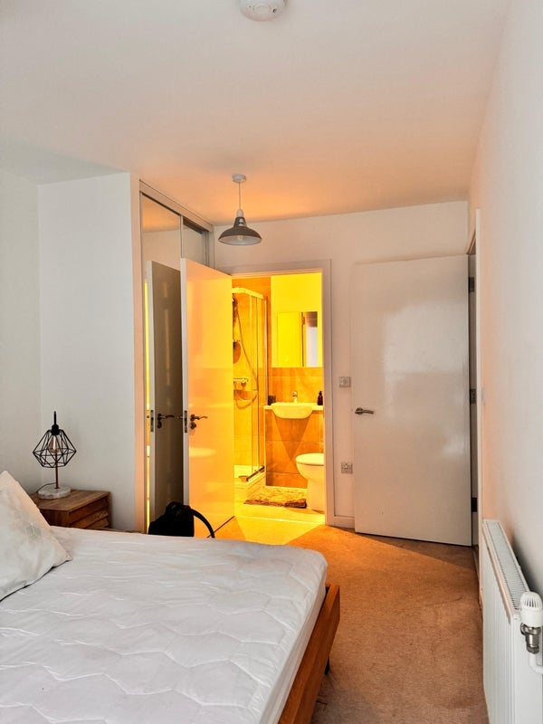 Room Amelia Street in Greater London