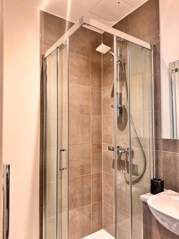 Room Amelia Street in Greater London
