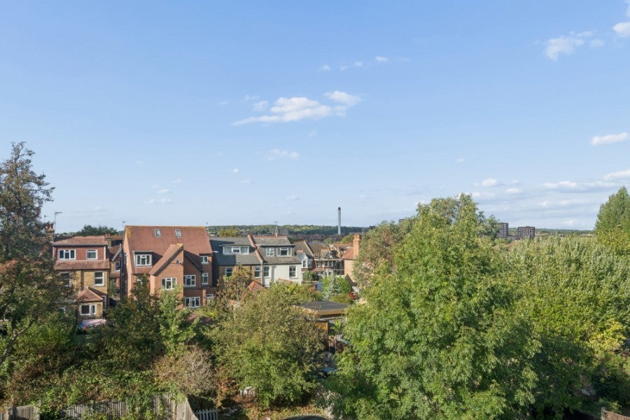 Flat Cunningham Park in Greater London