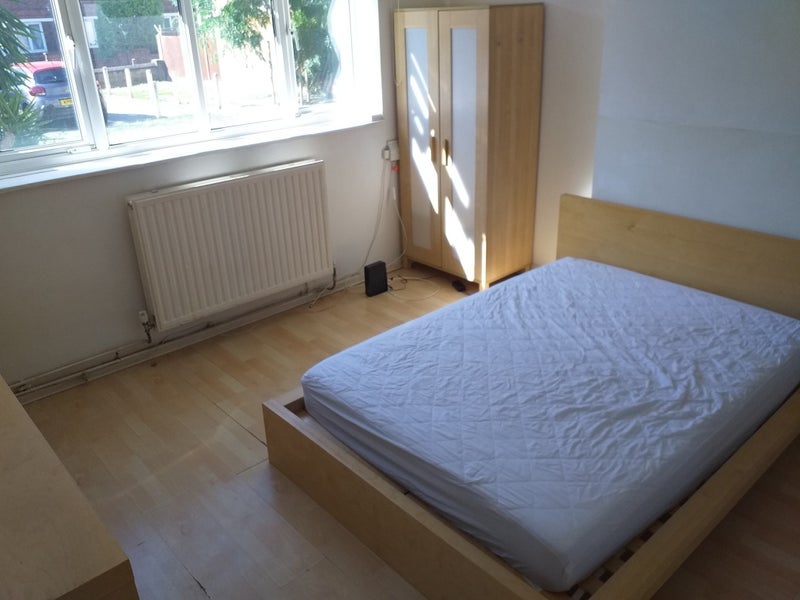Room Hamlet Way in Greater London