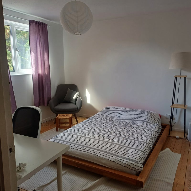 Room Caldicot Close in Oldland Common
