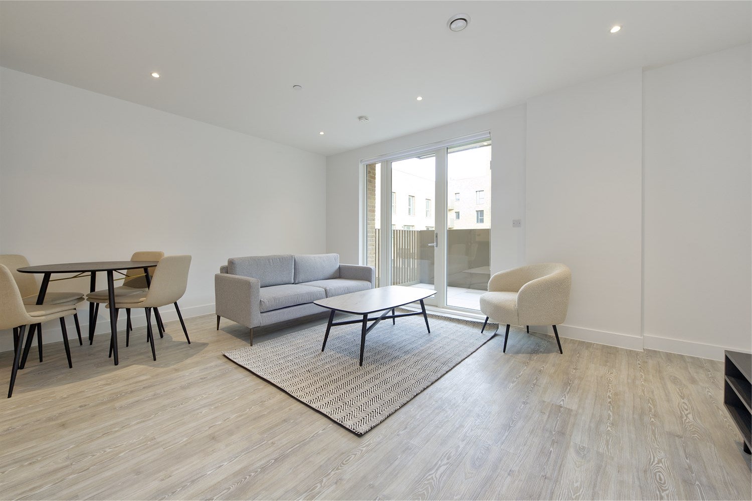 Flat Greenland Court in Coventry