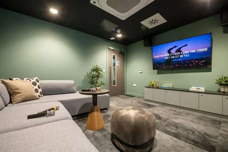 Flat Sunnybank Place in City of Edinburgh