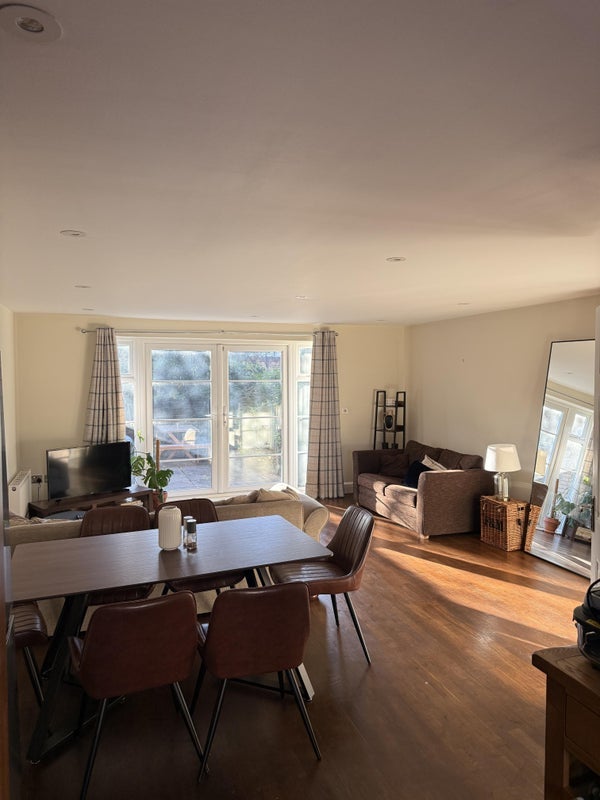 Room Albany Road in Greater London