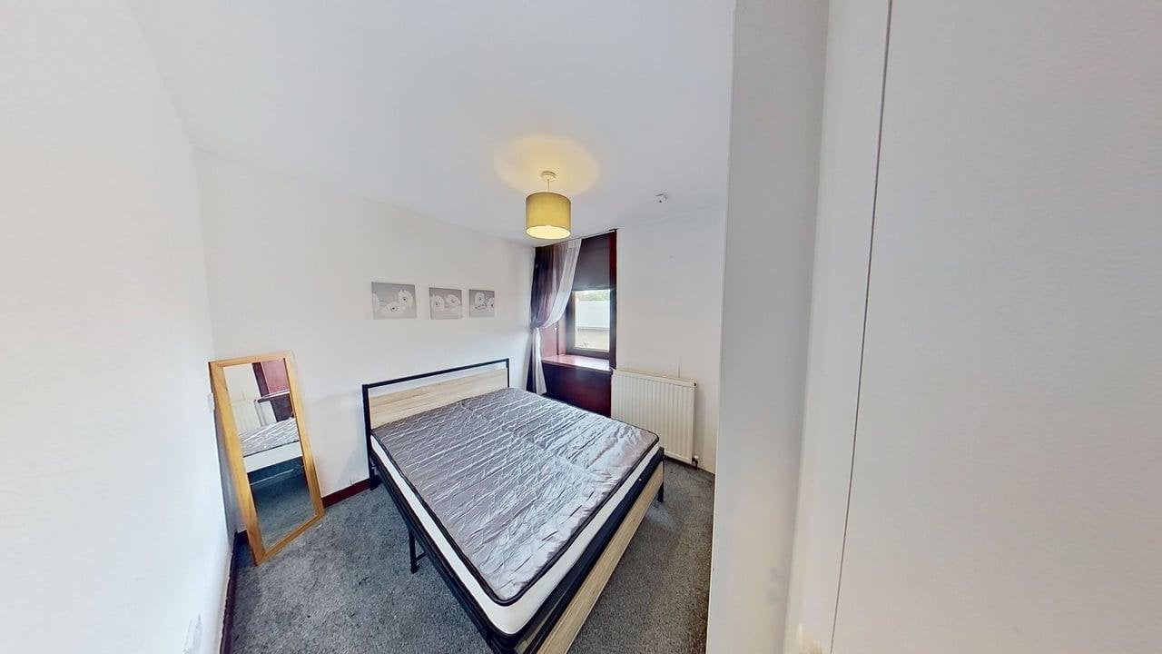 Flat Loch Road in Kirkintilloch