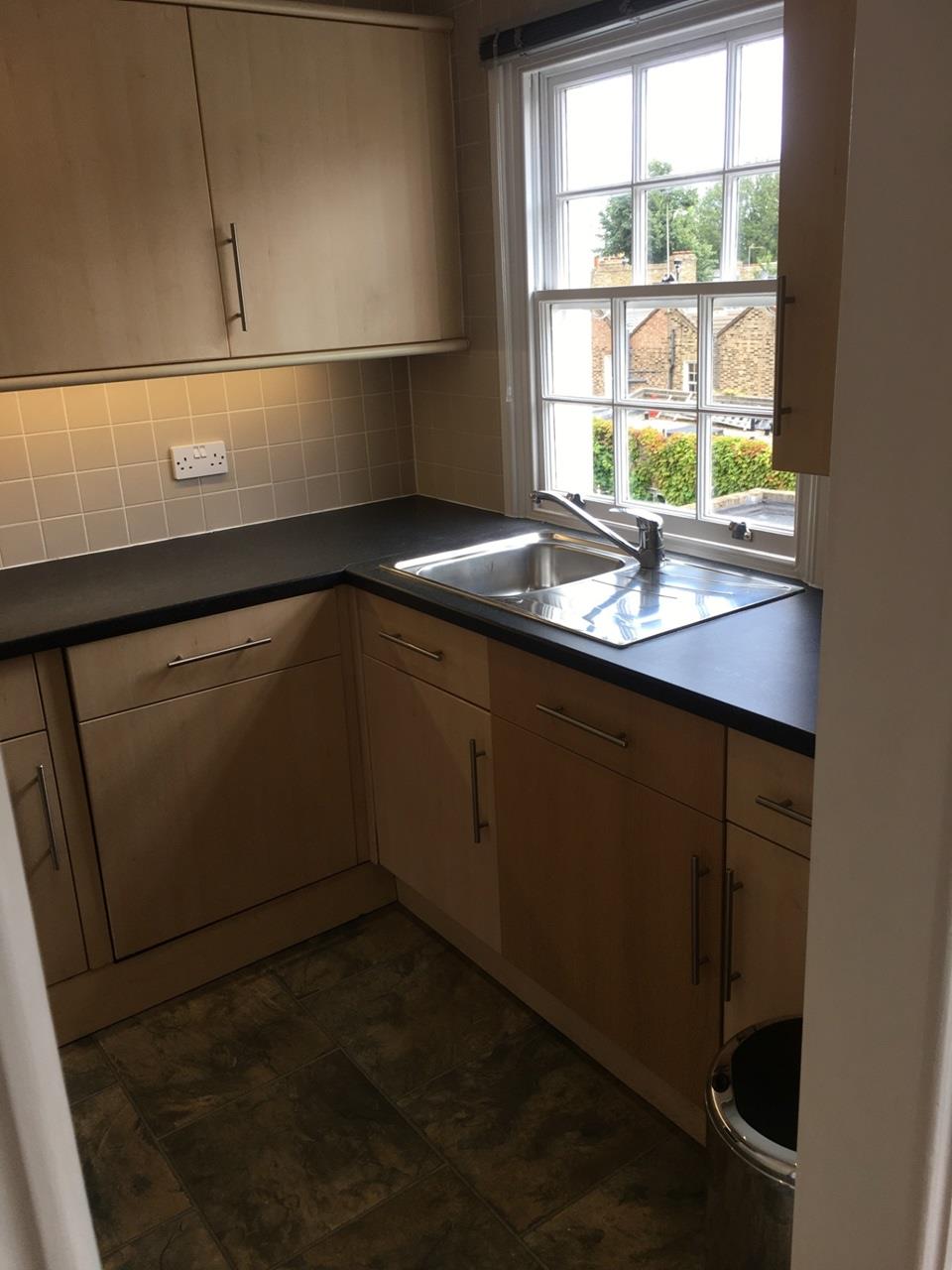 Flat Rheidol Terrace in Greater London