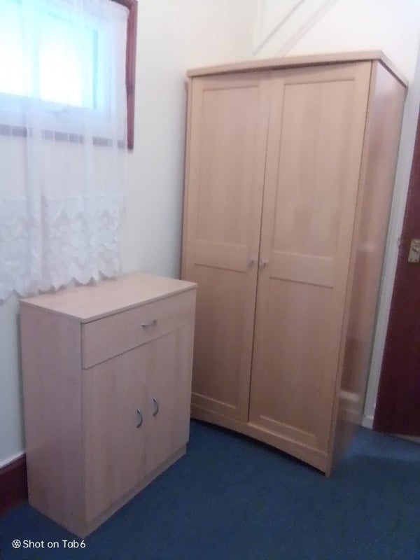 Room Bingley Road in Greater London