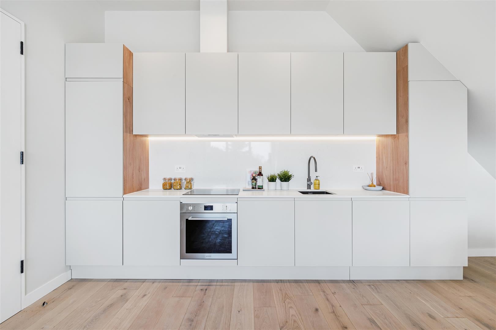 Flat Pierrepoint Road in Greater London