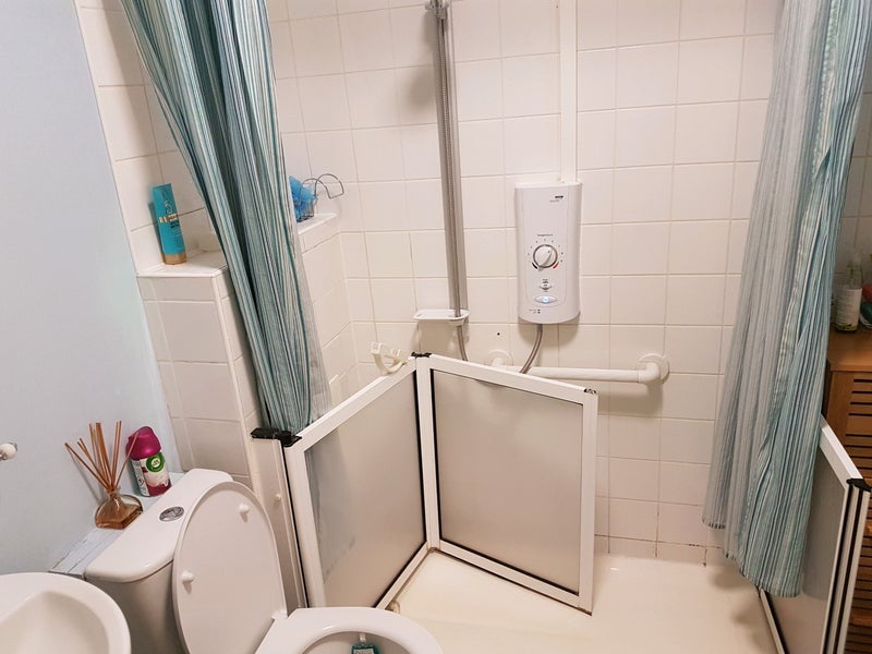 Room Ossulston Street in Greater London
