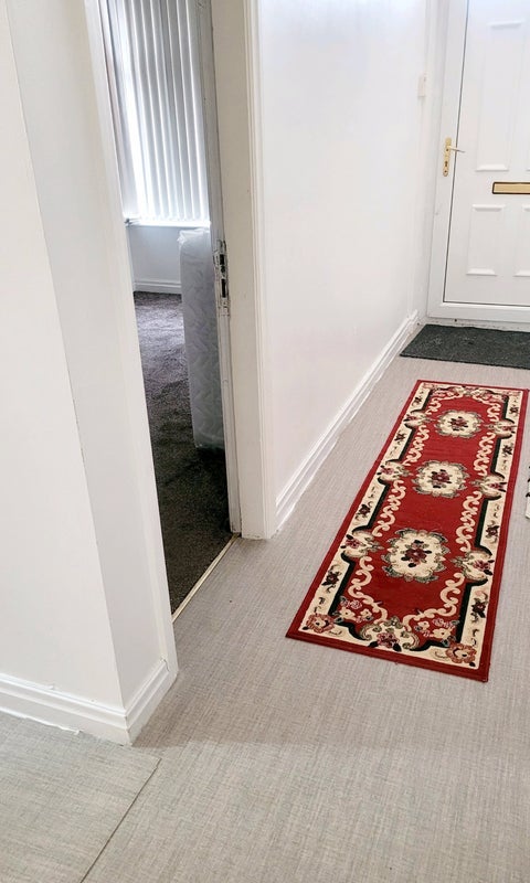 Room Yewtree Lane in Manchester