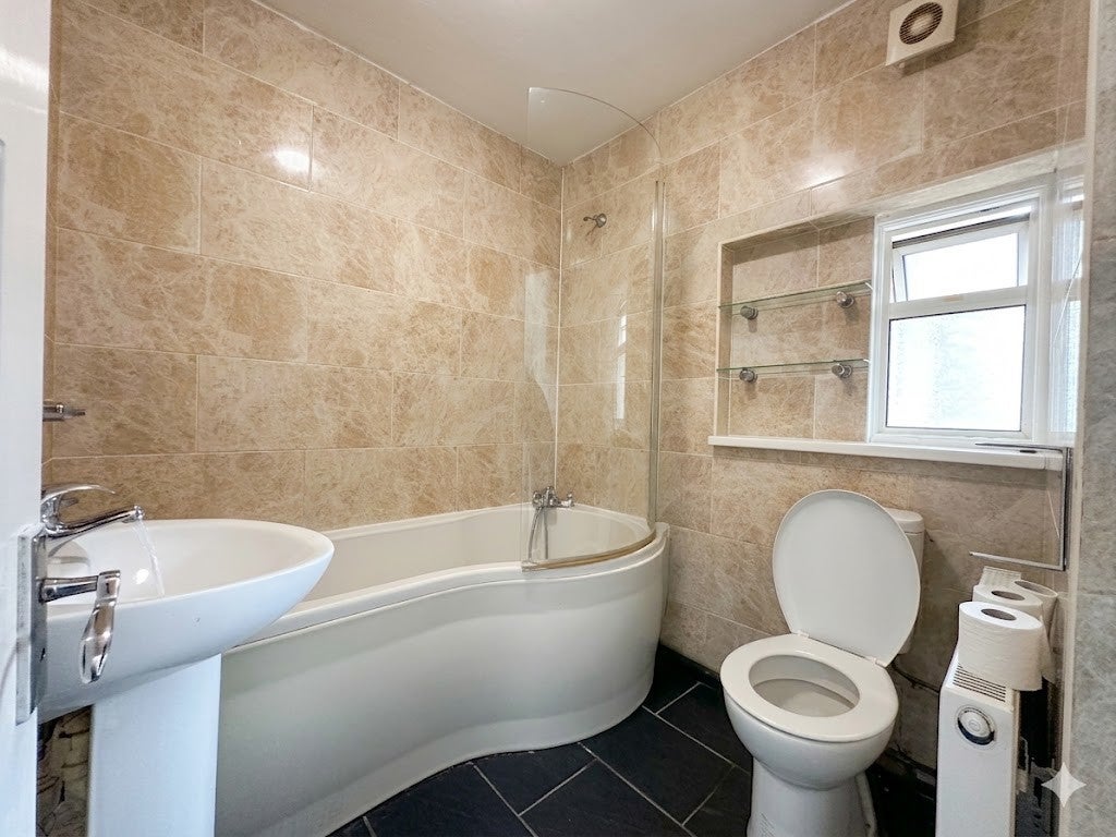 Flat Karina Close in Greater London