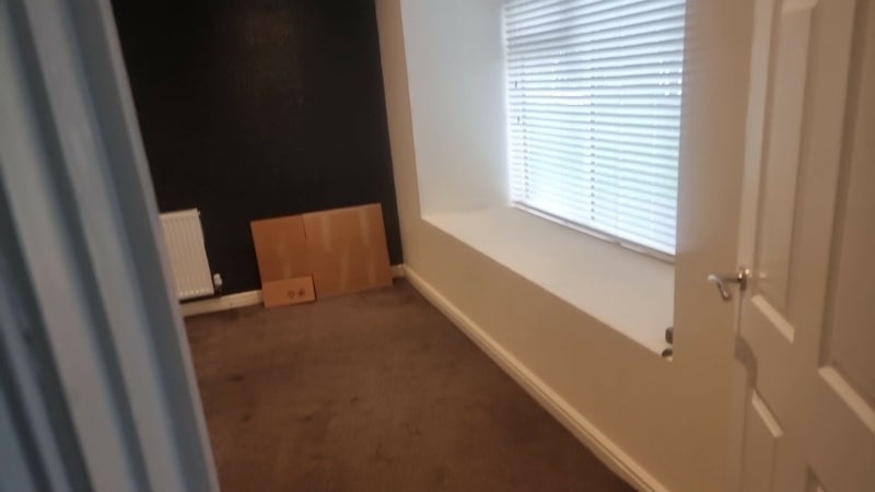 Room St David's Close in Royal Leamington Spa