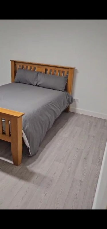 Room Burnside Crescent in Blantyre