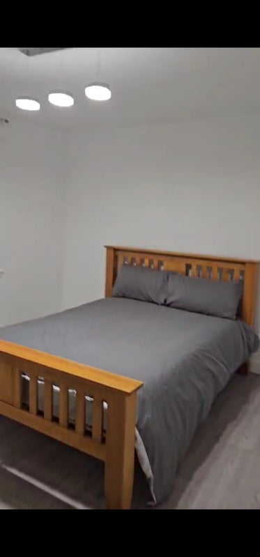 Room Burnside Crescent in Blantyre