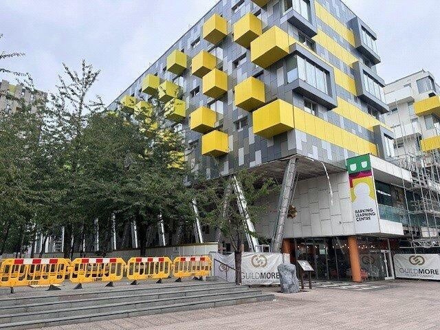 Flat Barking Town Square in Greater London
