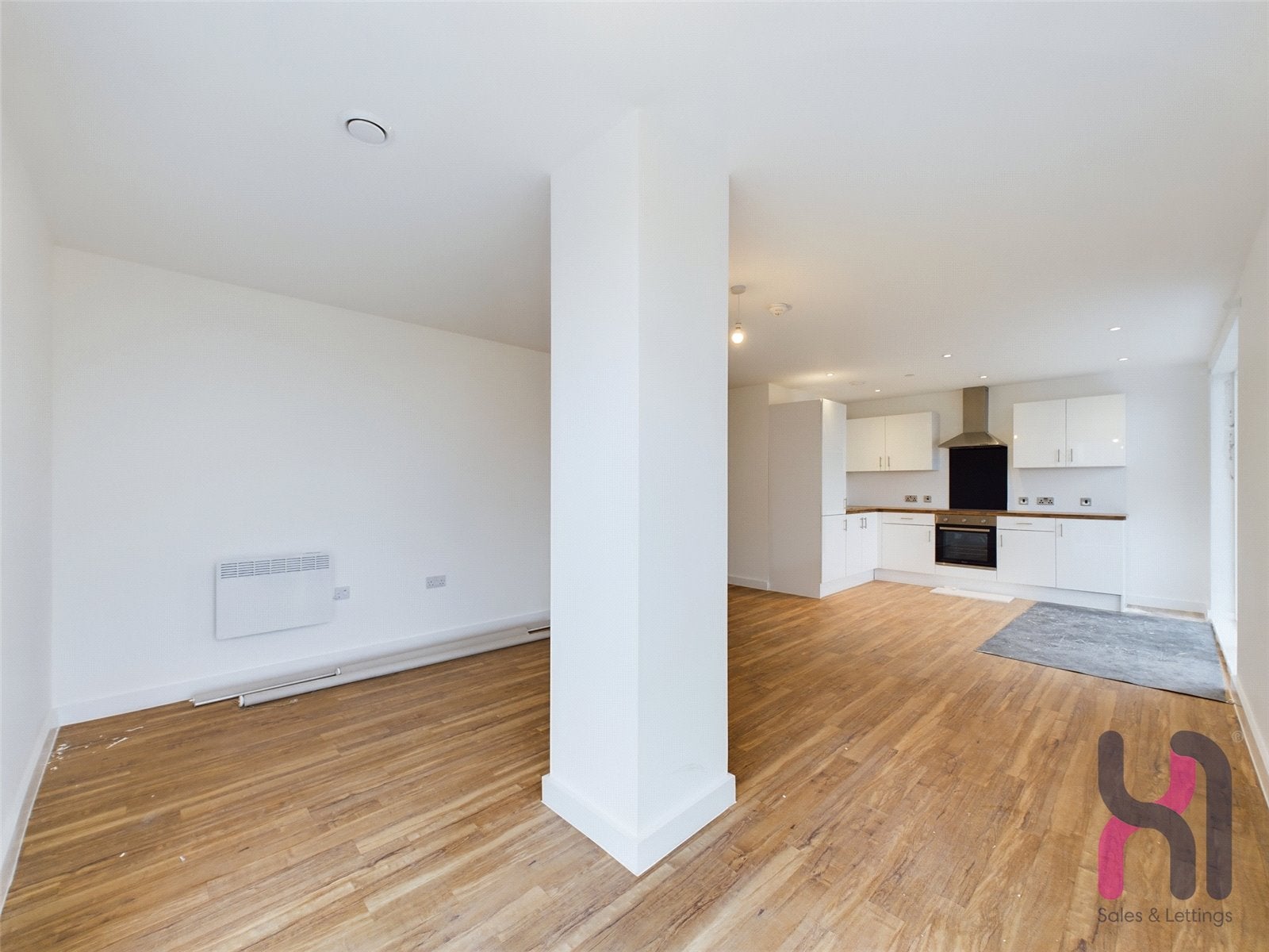Flat Pomona Strand in Trafford