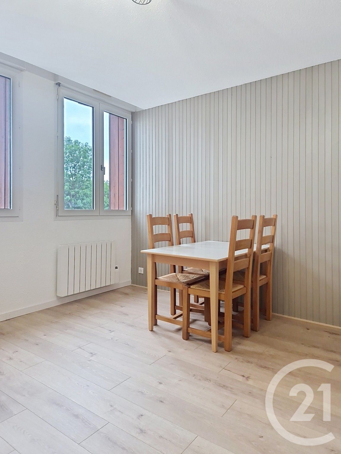 Flat Rue de la Madone in Montceaux