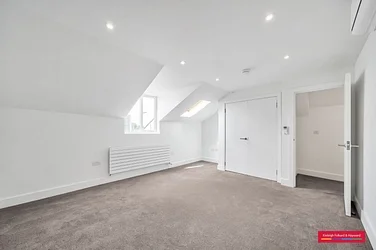 Flat Belsize Park Gardens in Greater London