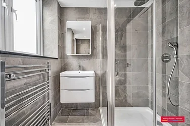 Flat Belsize Park Gardens in Greater London
