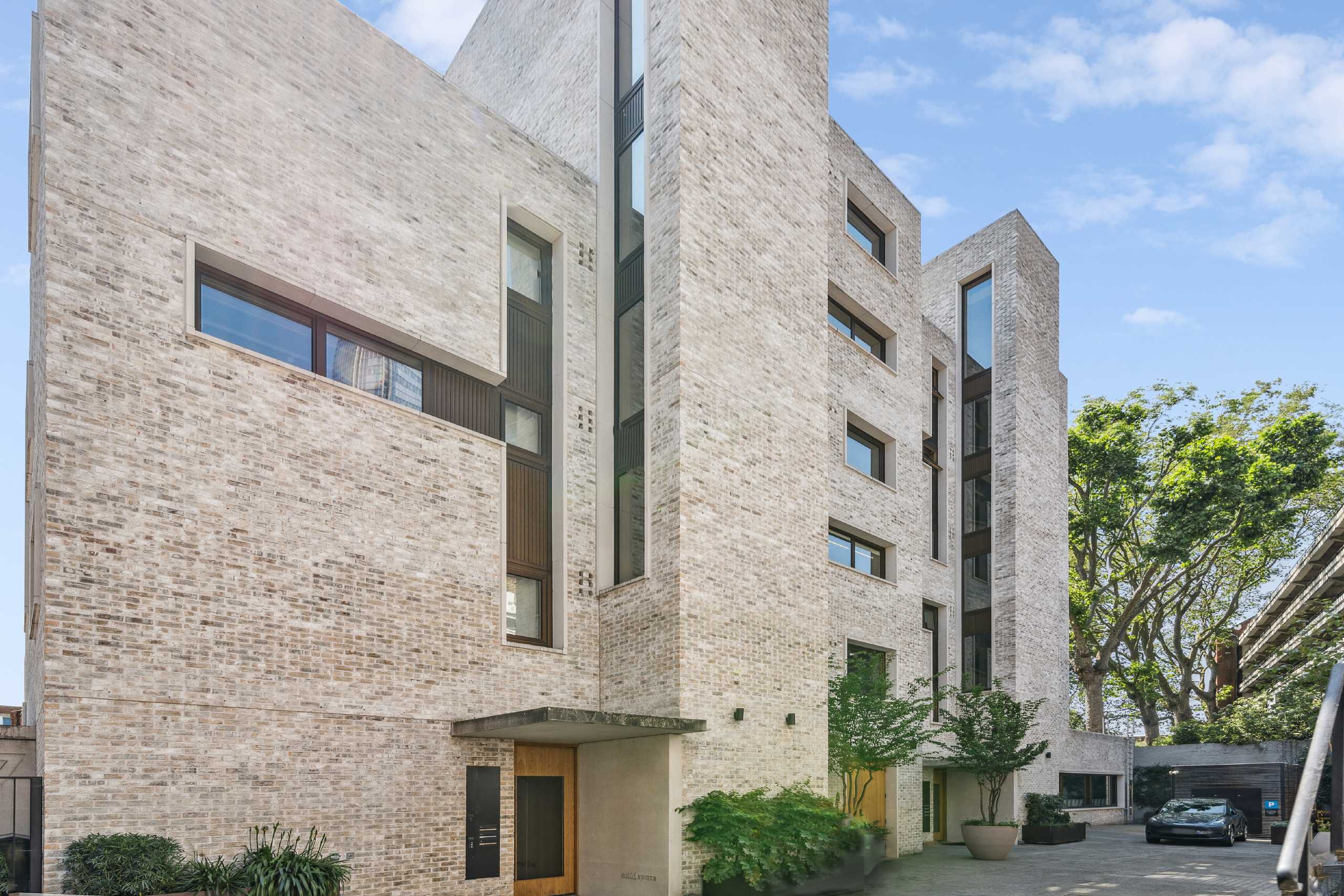Flat Weston Street in Greater London