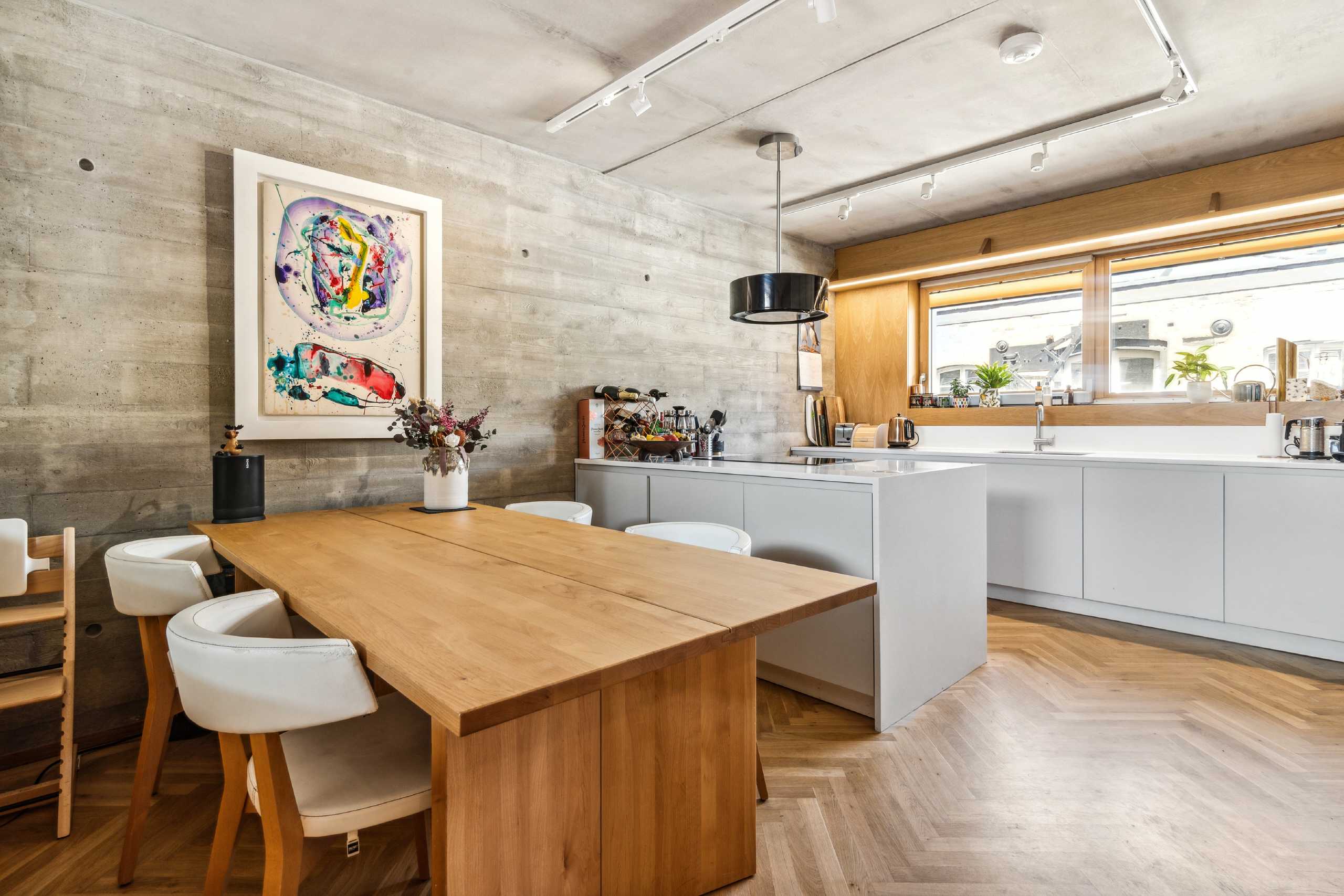 Flat Weston Street in Greater London