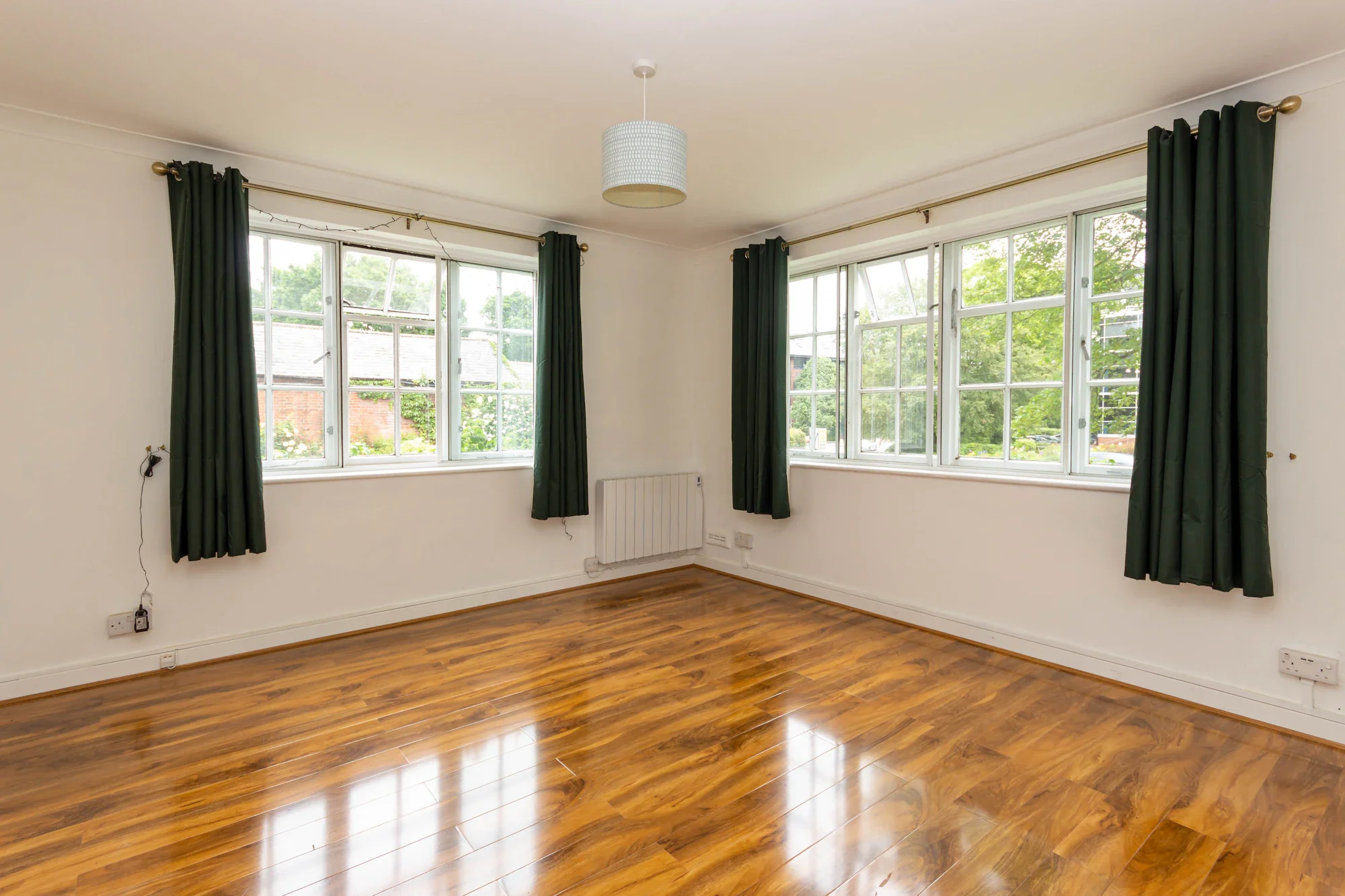 Flat Westminster Court in St Albans