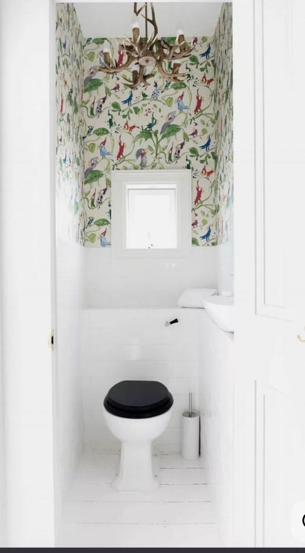 Room Macfarlane Road in Greater London