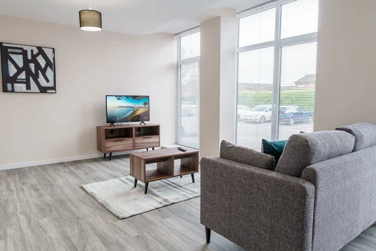 Flat Goodiers Drive in Salford