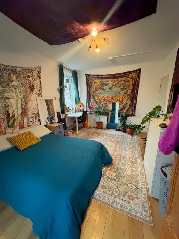 Room Turin Street in Greater London