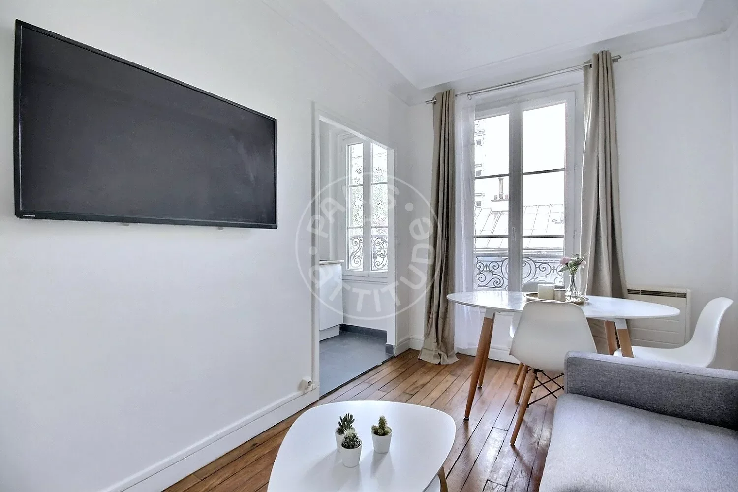 Flat Rue du Capitaine Lagache in Paris