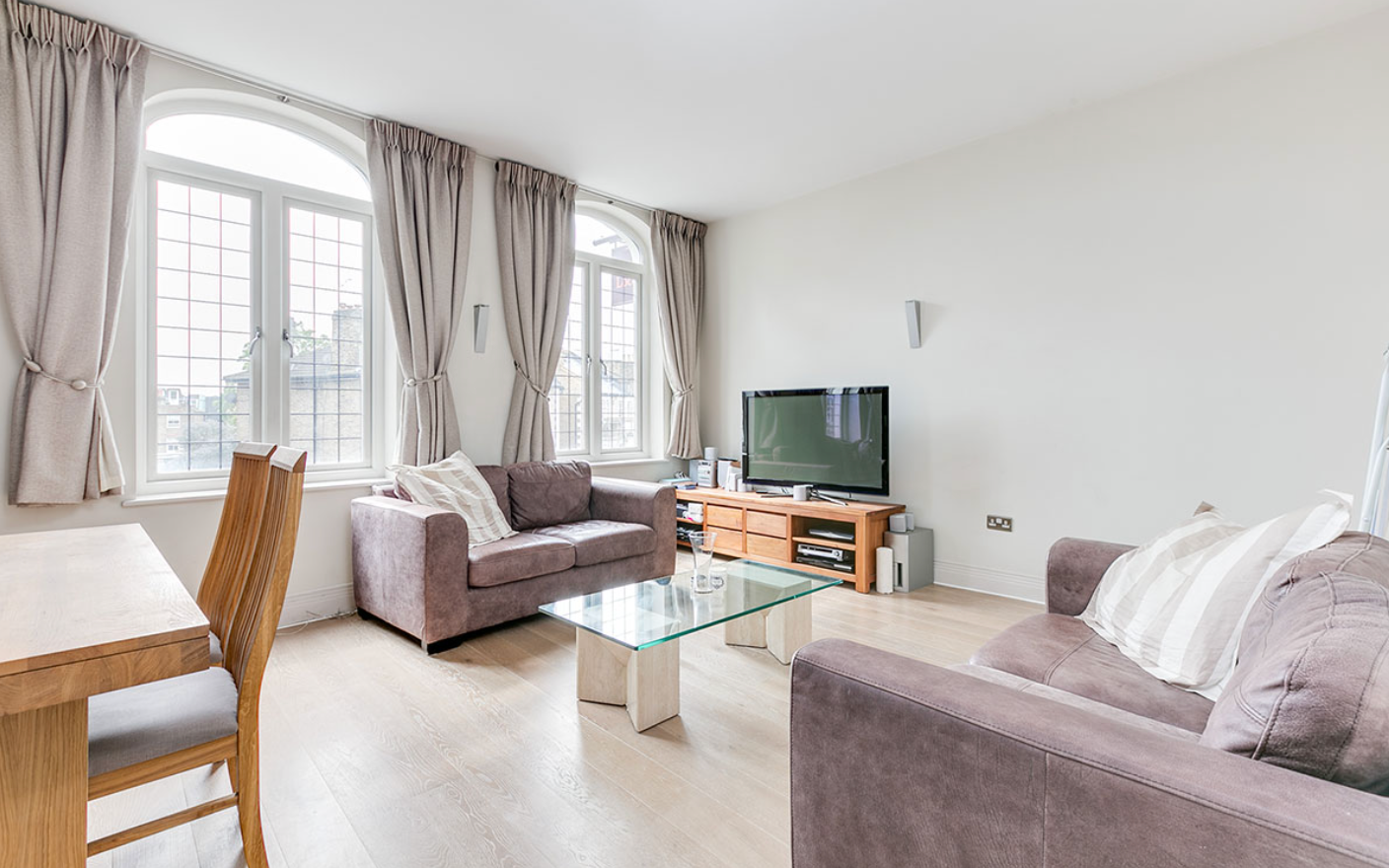 Flat Fulham Road in Greater London