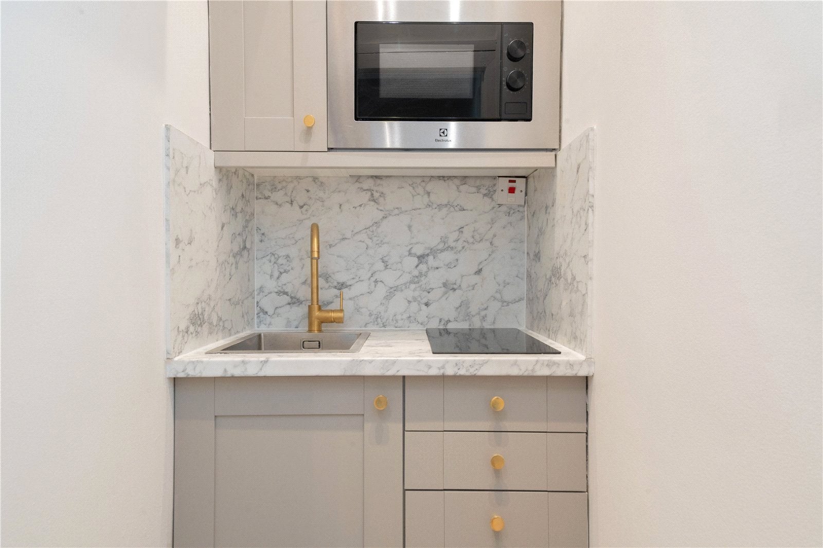 Flat Hallam Street in City of Westminster