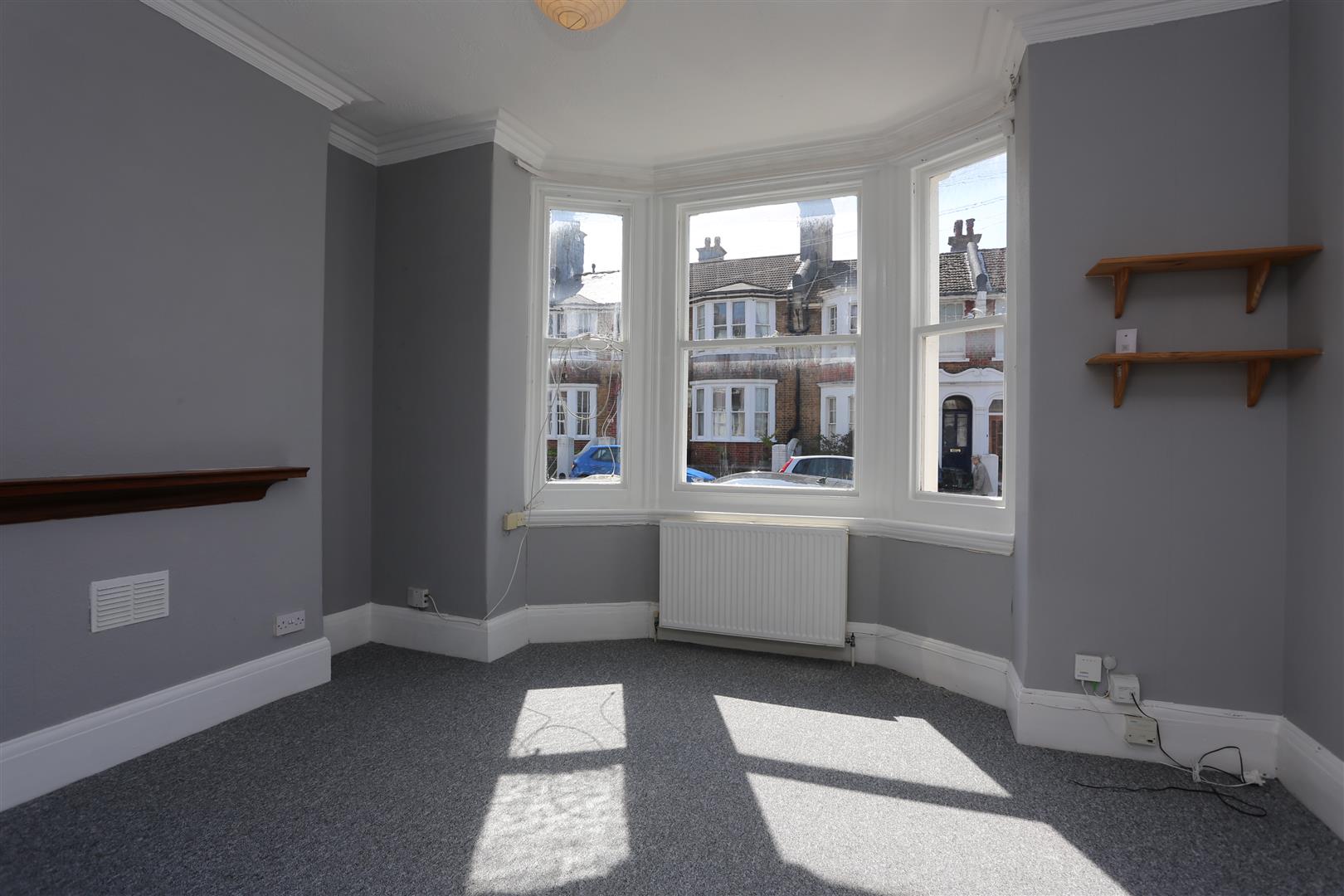 Flat Compton Road in Brighton